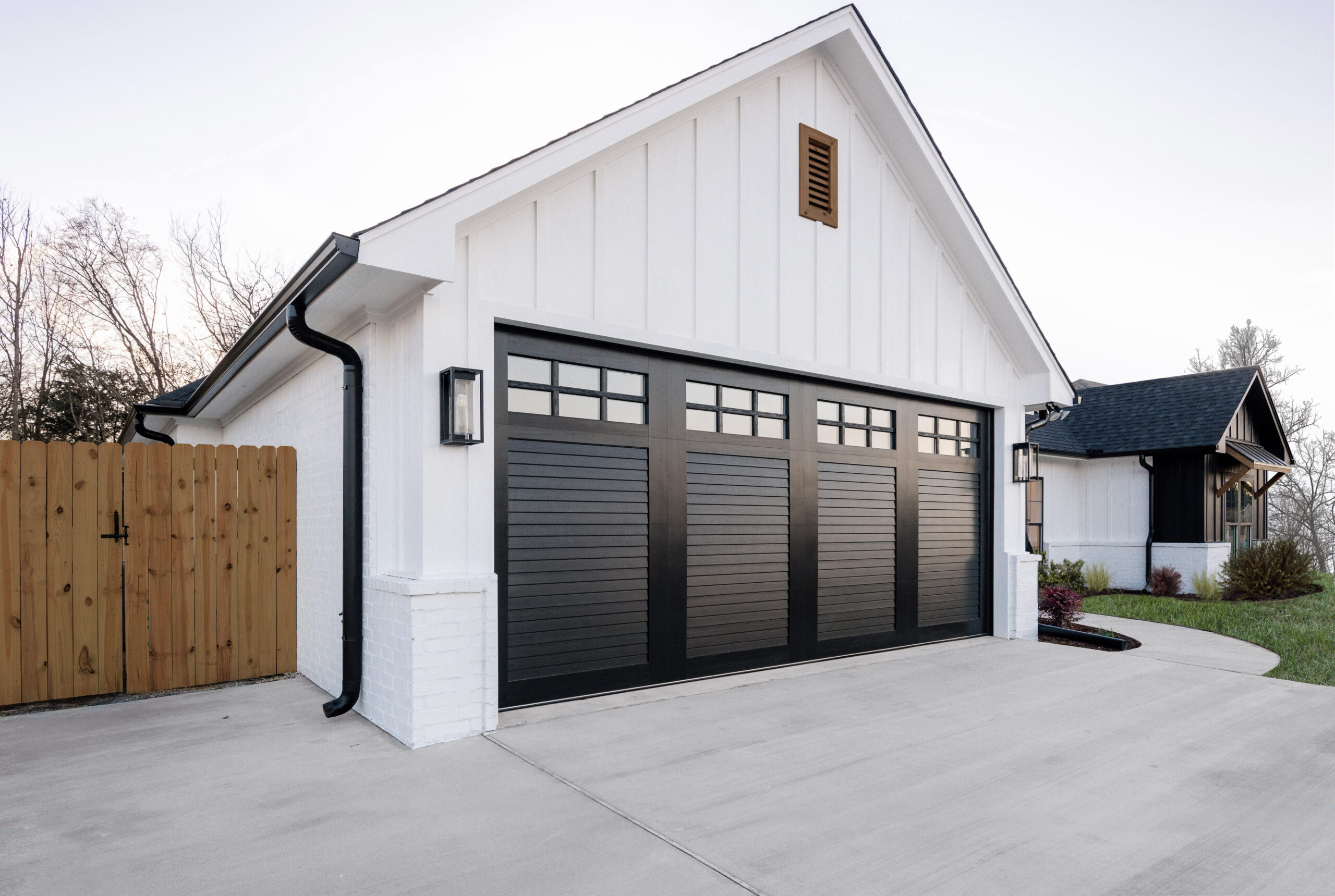 Canyon Ridge Collection of residential garage doors