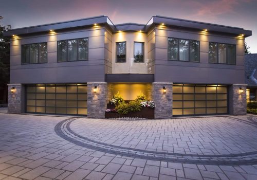 Avante Collection of residential garage doors